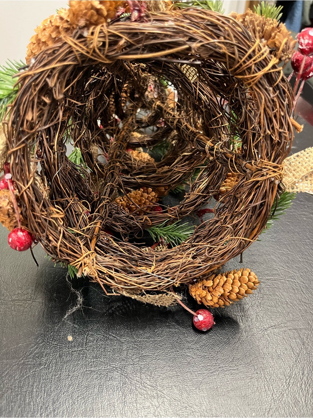 Rustic tabletop decorated tree - Picture 5 of 7